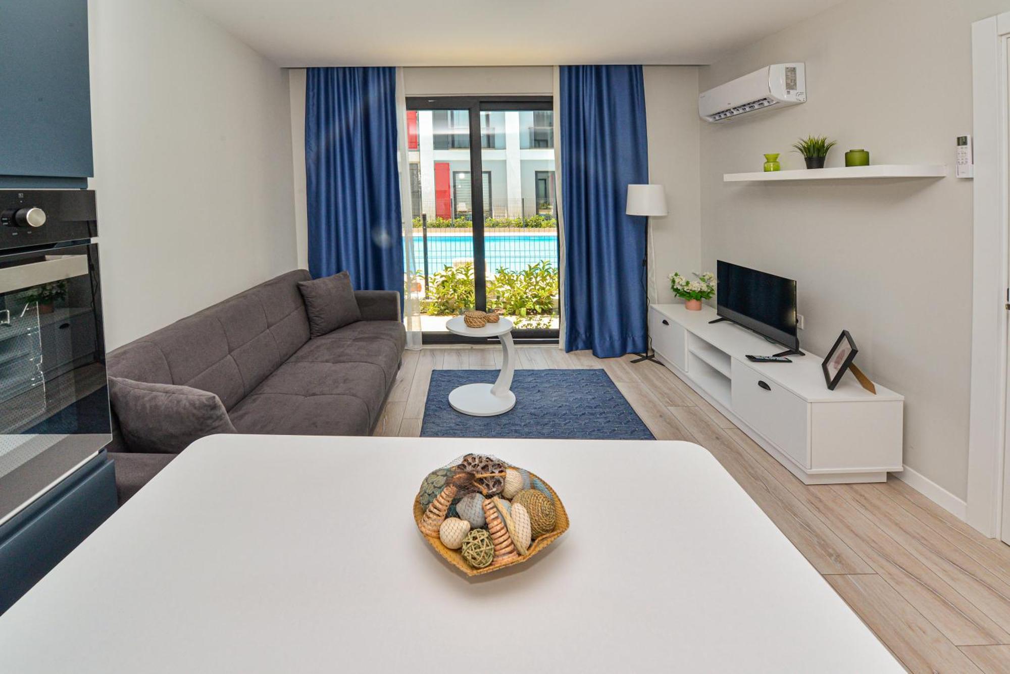 C Suites Antalia Airport Luaran gambar